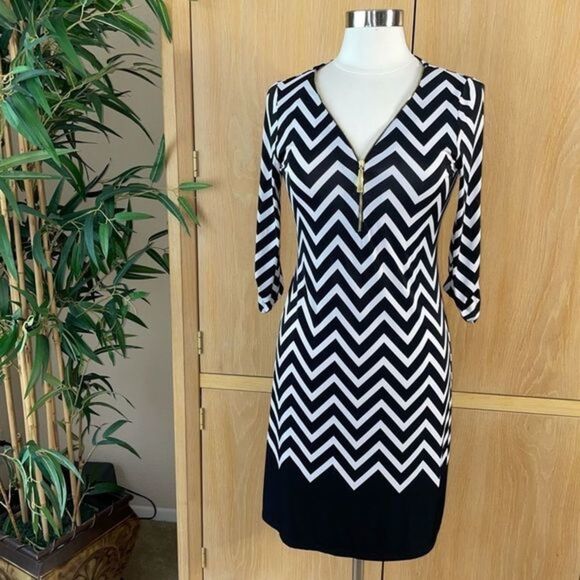 Tacera - Small black & white zig zag pattern dress - Picture 13 of 14